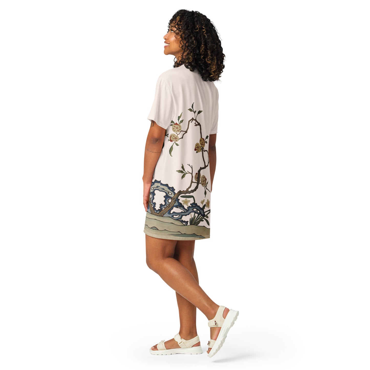 Kesi Flower Album|Narcissus and Peaches|T-shirt dress|Fish belly white
