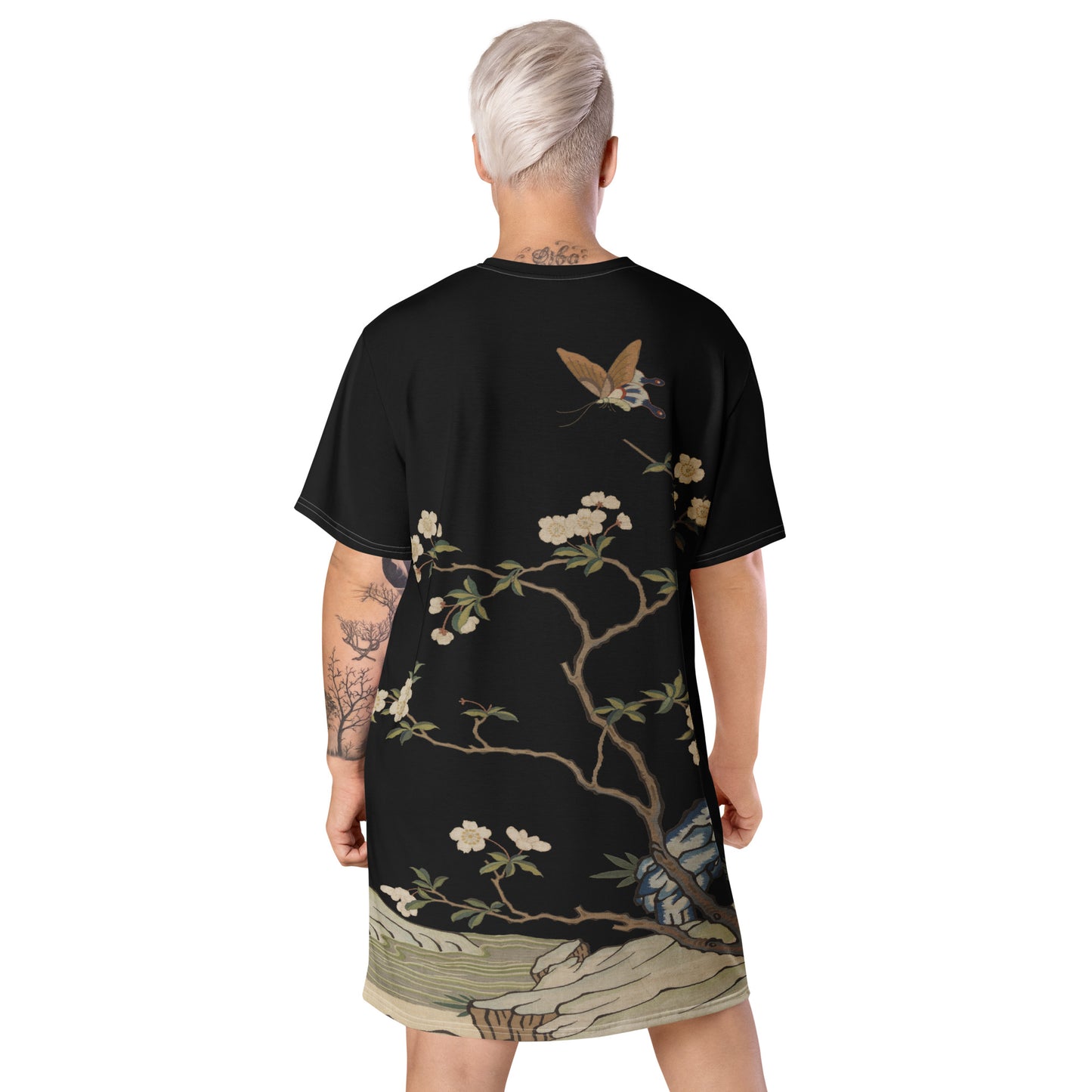 Kesi Flower Album|Plum Blossoms and Butterfly|T-shirt dress|Black