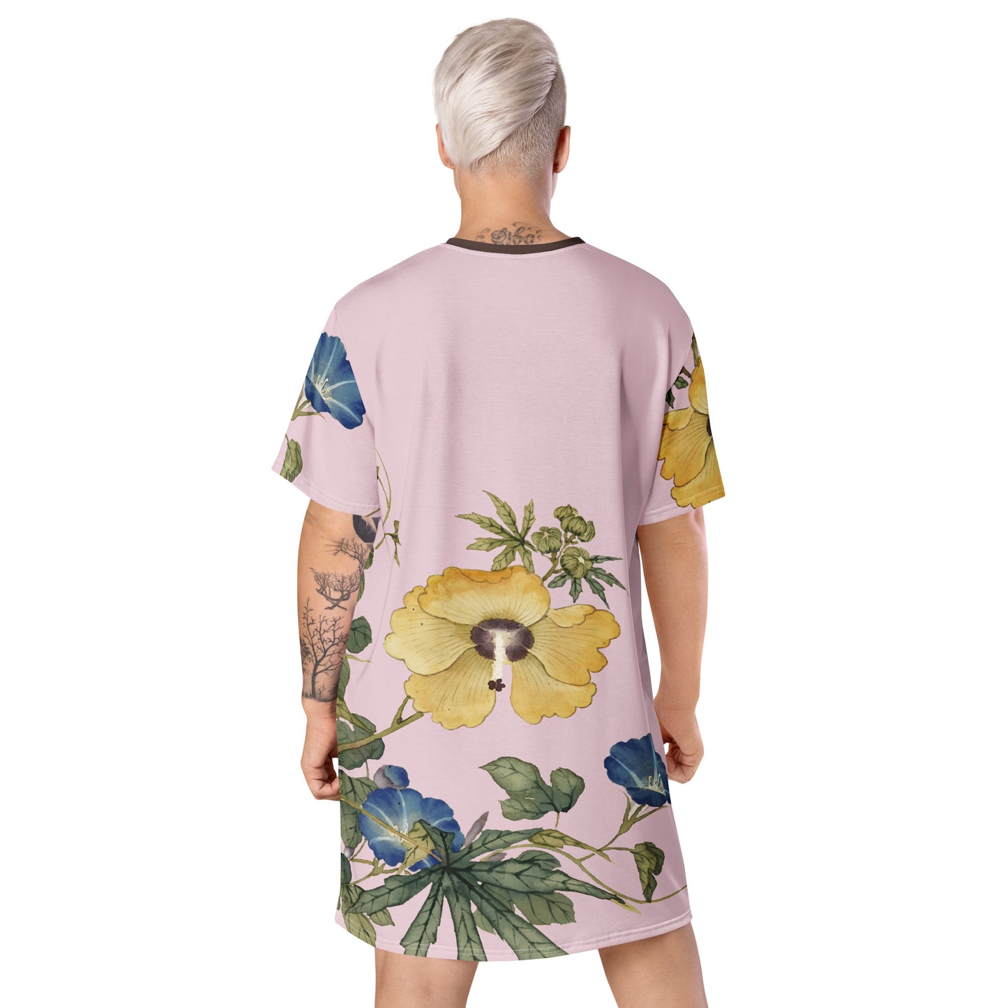 The Spirit of Flowers in Twelve Months|Okra and White-edged Morning Glory in Bloom|T-shirt dress|Pale pinkish gray