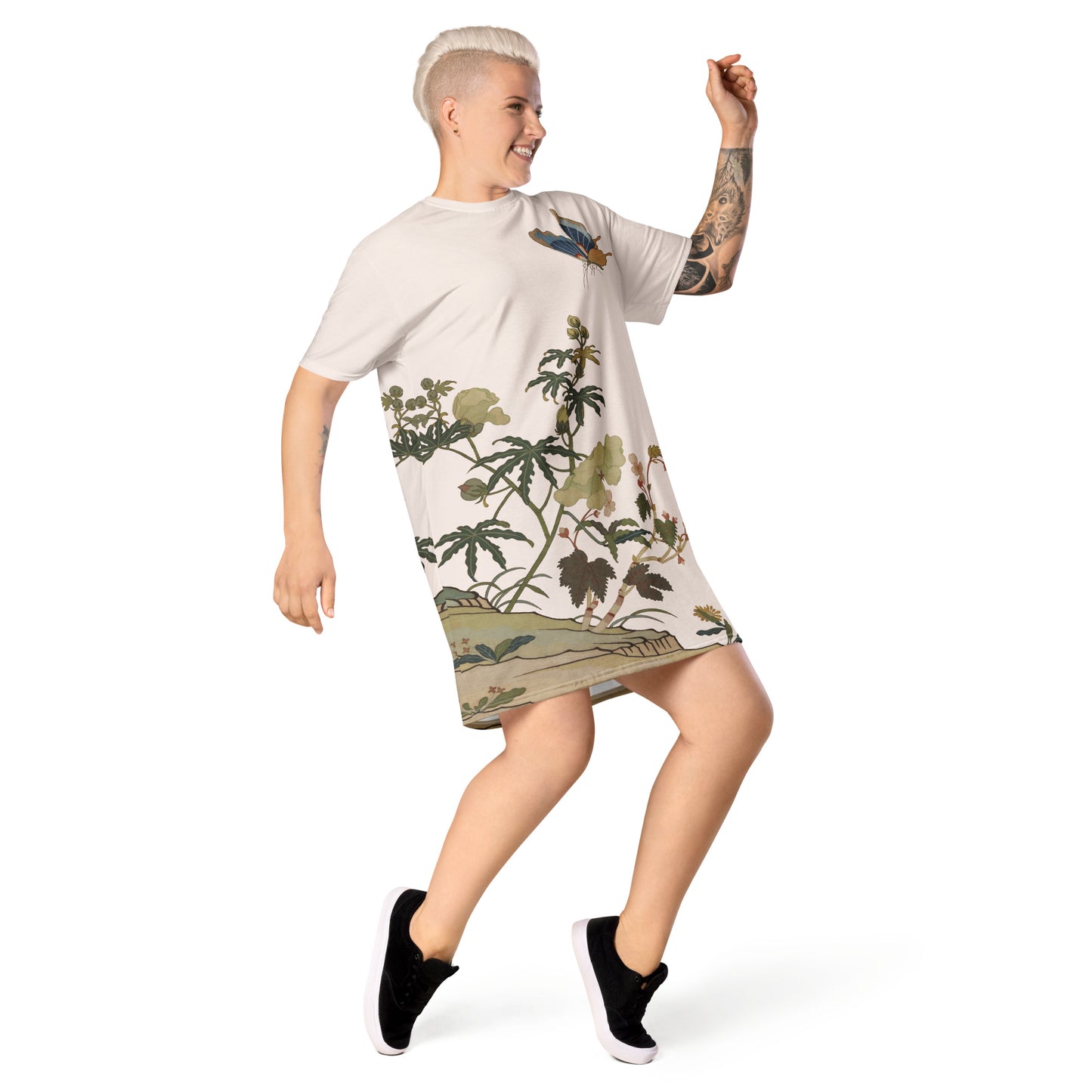 Kesi Flower Album|Hibiscus and Begonia Blossoms|T-shirt dress|Fish belly white