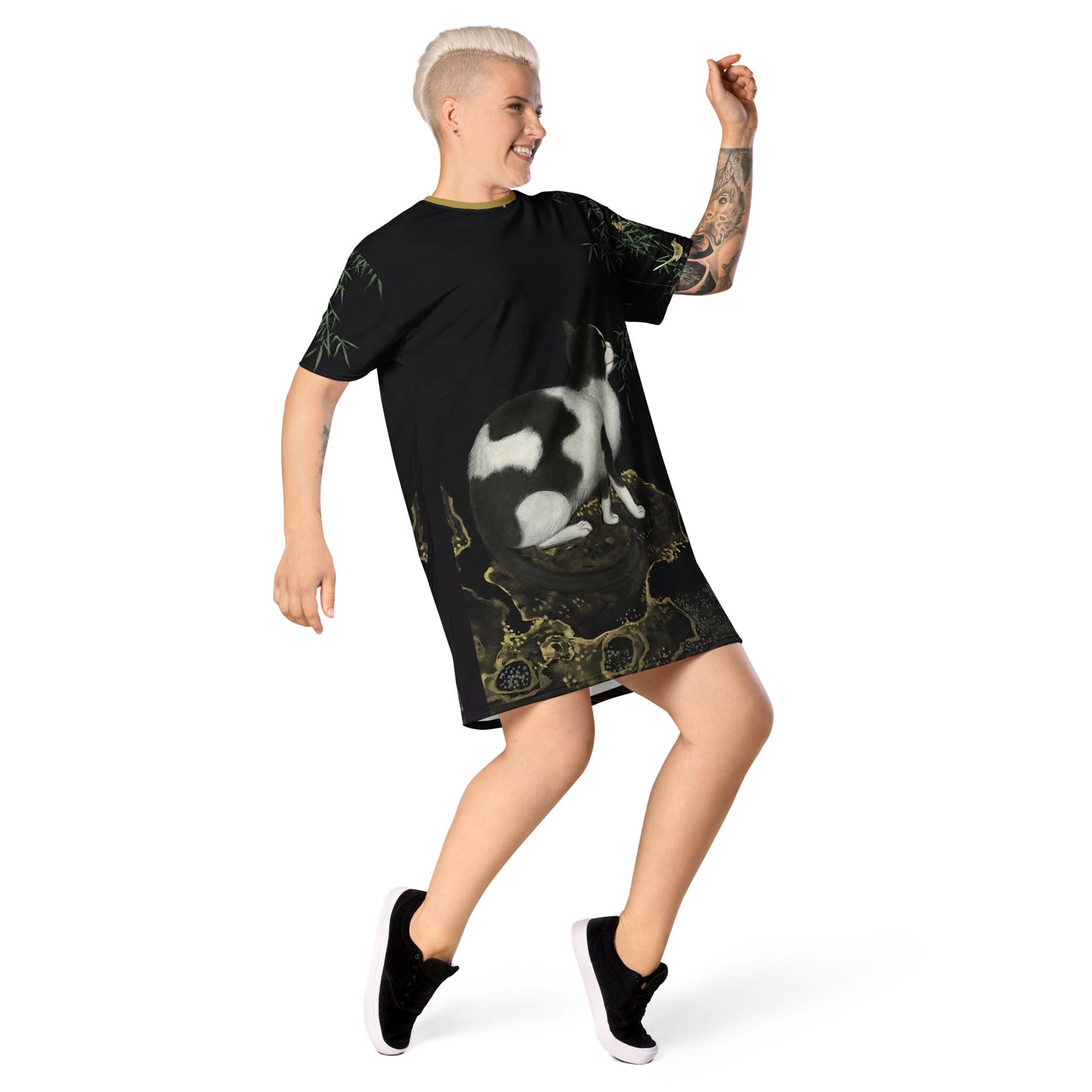 Cats And Butterflies Of Longevity|A Cat and Two Orioles|T-shirt dress