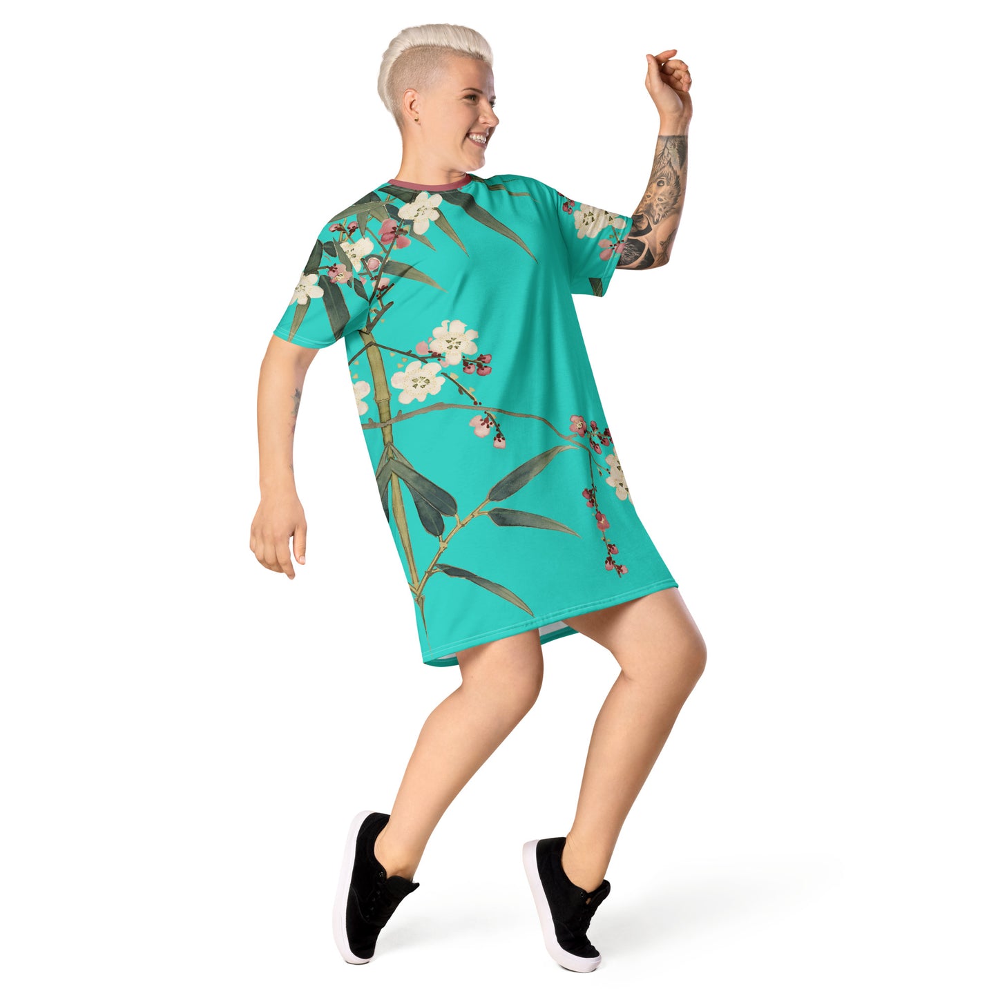 The Spirit of Flowers in Twelve Months|Crimson Plum Blossom and Lush Green Bamboo|T-shirt dress|Turquoise