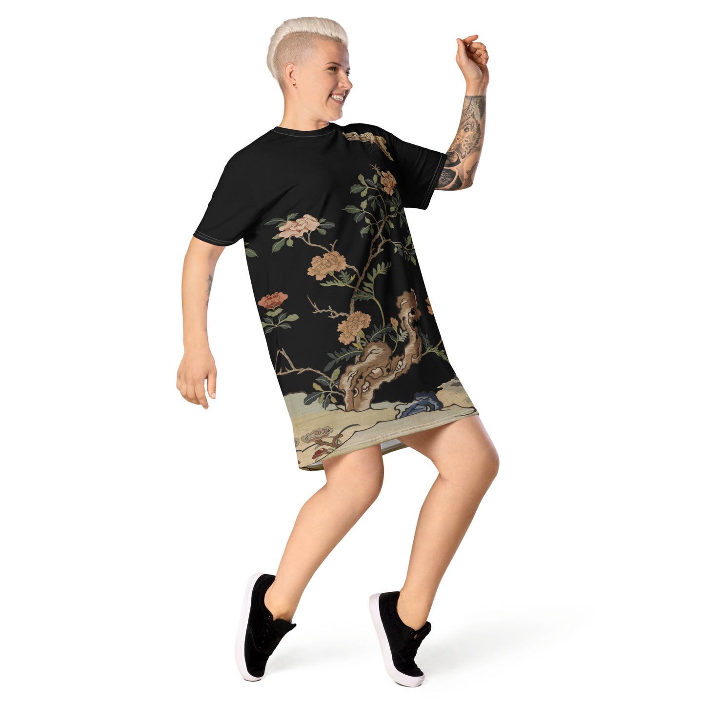 Kesi Flower Album|Camellia and Butterfly|T-shirt dress|Black
