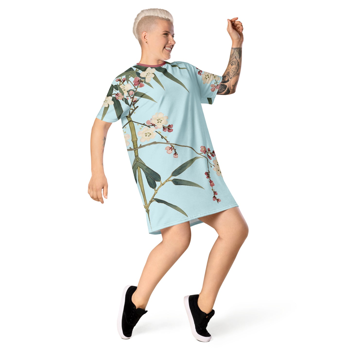 The Spirit of Flowers in Twelve Months|Crimson Plum Blossom and Lush Green Bamboo|T-shirt dress|Aqua blue