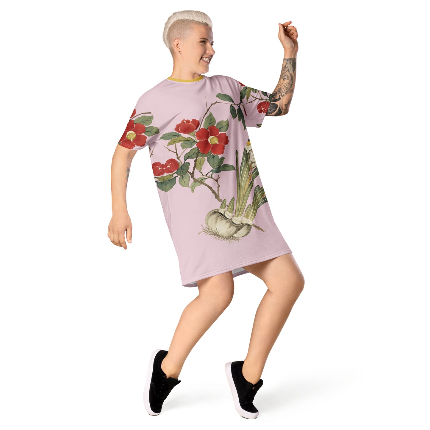 The Spirit of Flowers in Twelve Months|Narcissus and Camelia in Bloom|T-shirt dress|Pale pinkish gray