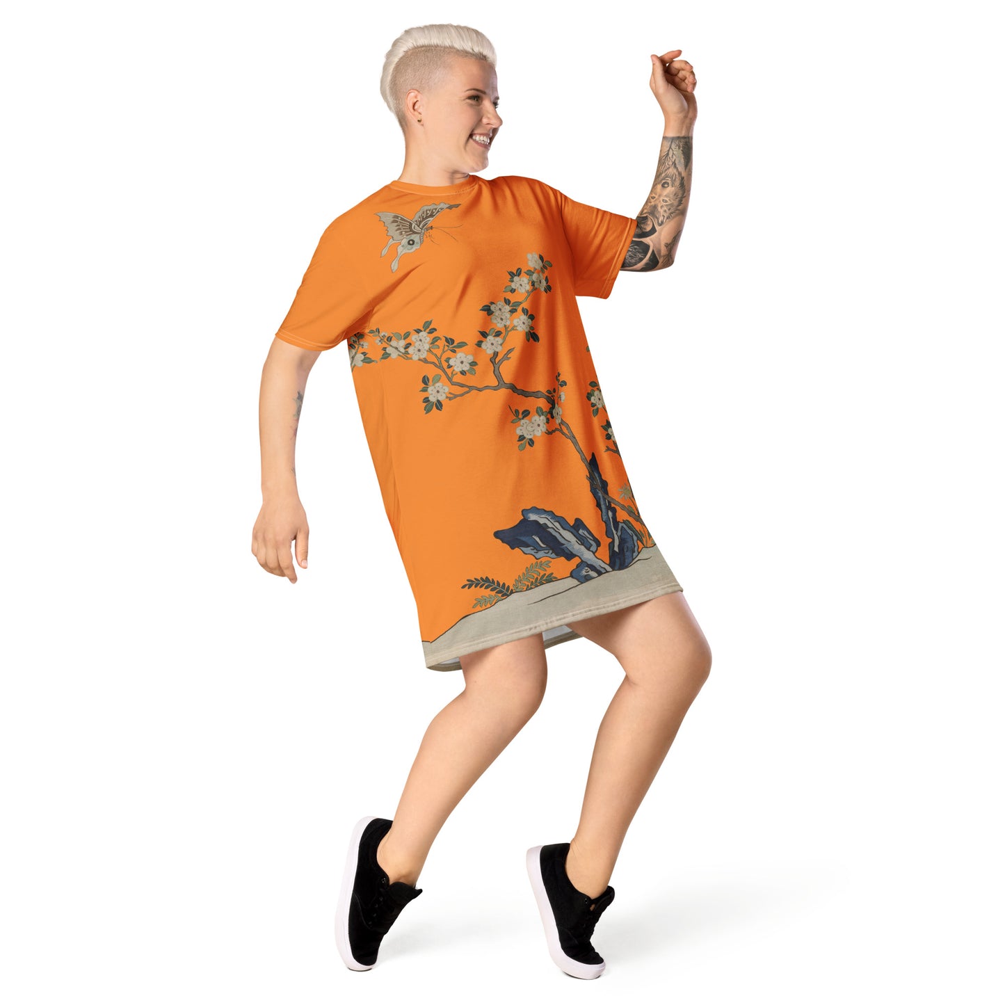 タペストリーの花|White Plum Blossoms and Butterfly|T-shirt dress|Orange