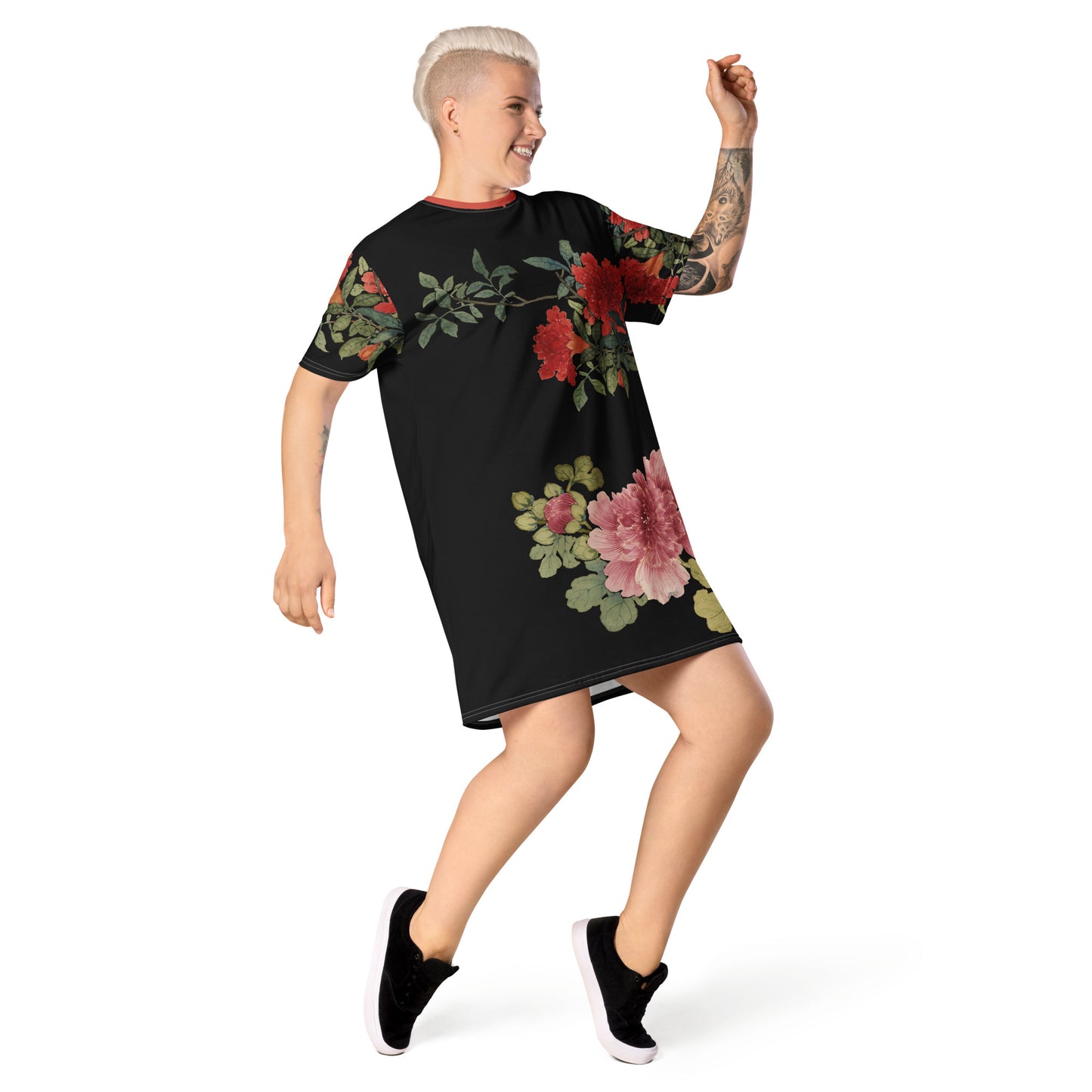 The Spirit of Flowers in Twelve Months|Hollyhock and Pomegranate in Bloom|T-shirt dress|Black
