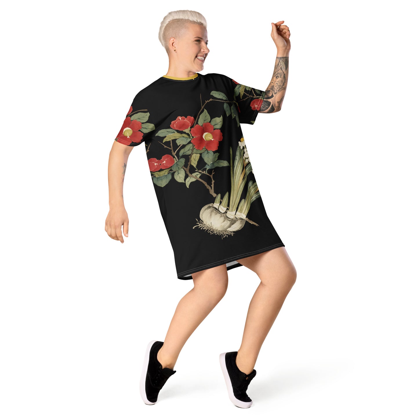 The Spirit of Flowers in Twelve Months|Narcissus and Camelia in Bloom|T-shirt dress|Black