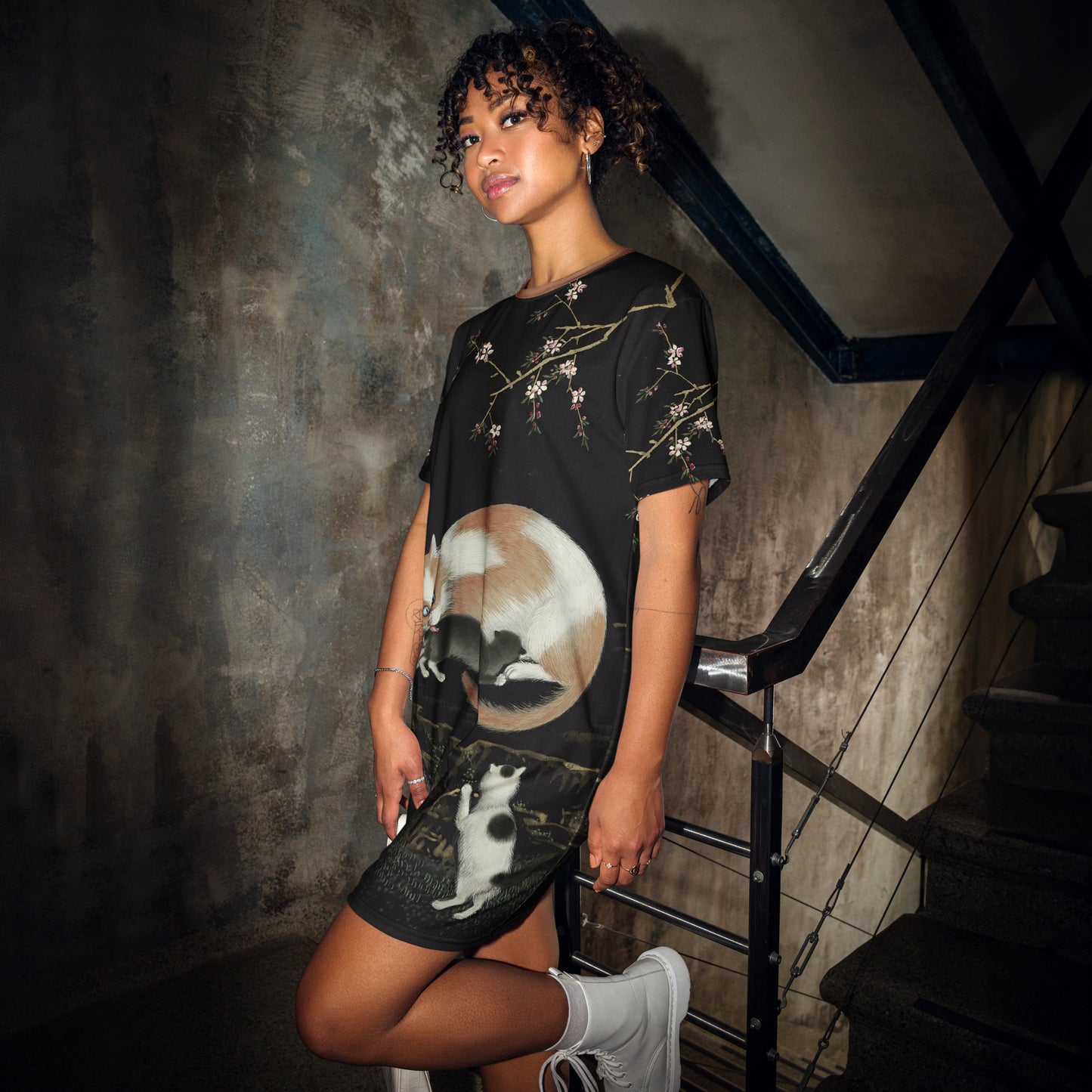 Cats And Butterflies Of Longevity|Cats amidst the Peach Blossoms|T-shirt dress