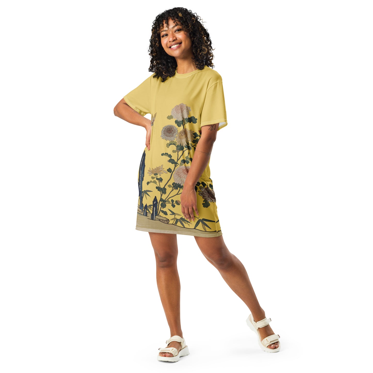 Kesi Flower Album|Chrysanthemums and Butterflies|T-shirt dress|Gold