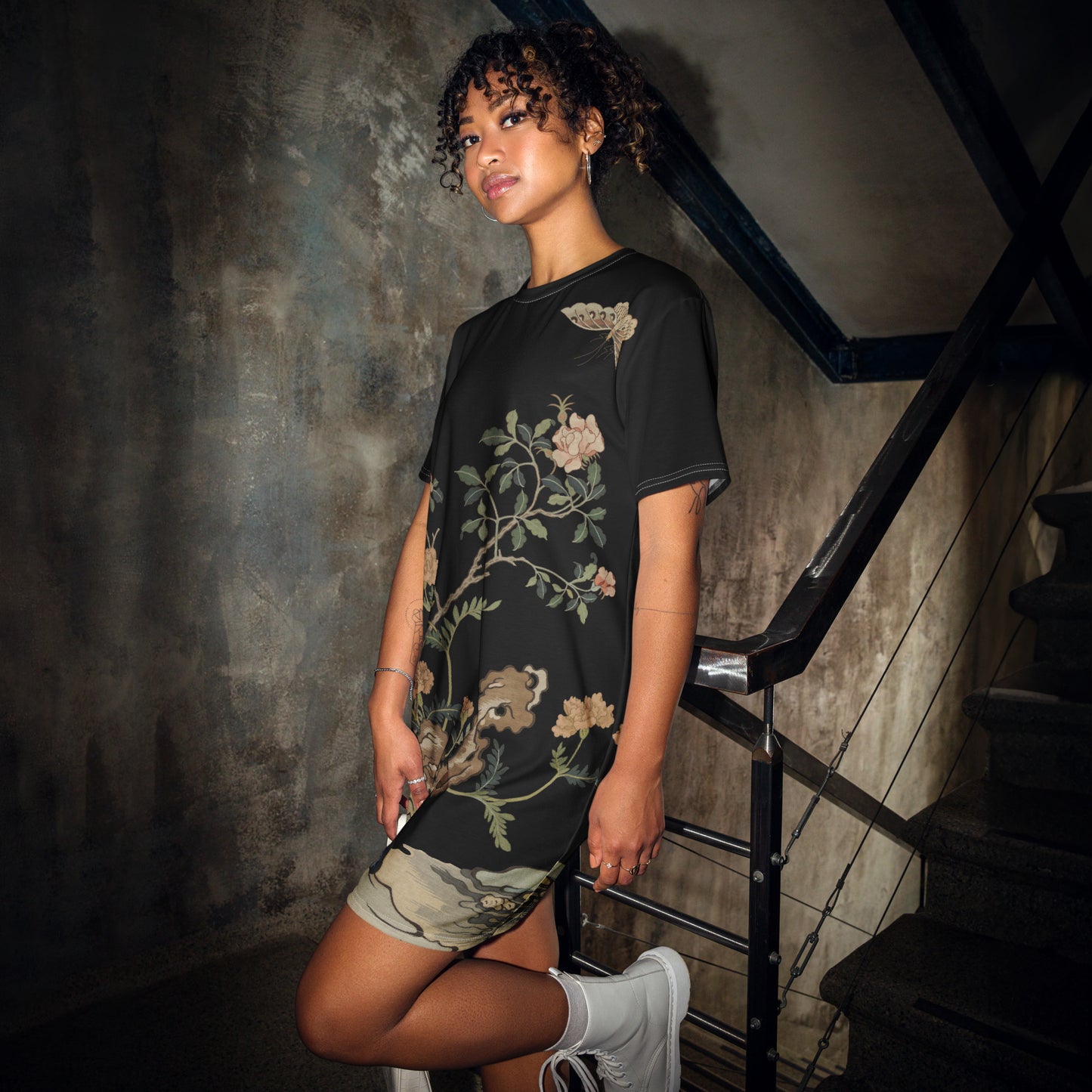 Kesi Flower Album|Camellia and Butterfly|T-shirt dress|Black