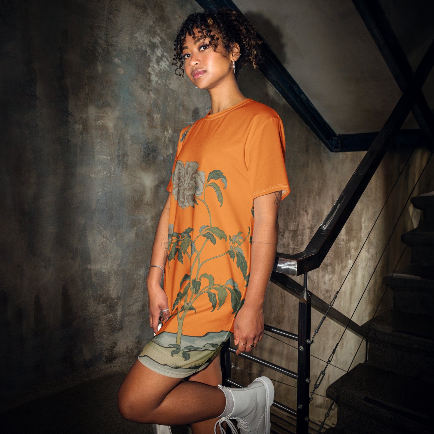タペストリーの花|Peonies and Butterfly|T-shirt dress|Orange