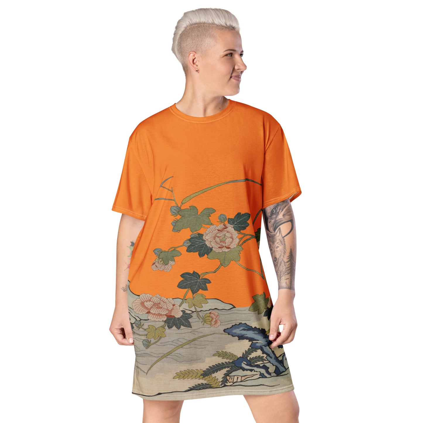 タペストリーの花|Hibiscus by the Water|T-shirt dress|Orange