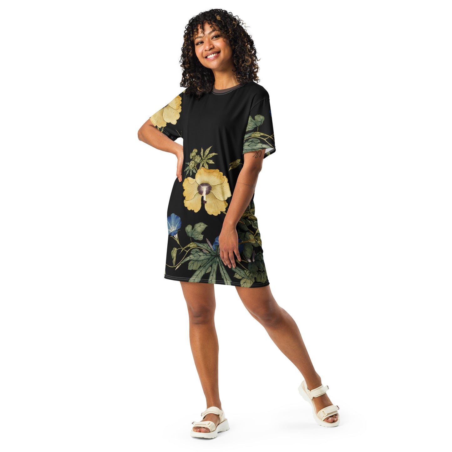The Spirit of Flowers in Twelve Months|Okra and White-edged Morning Glory in Bloom|T-shirt dress|Black