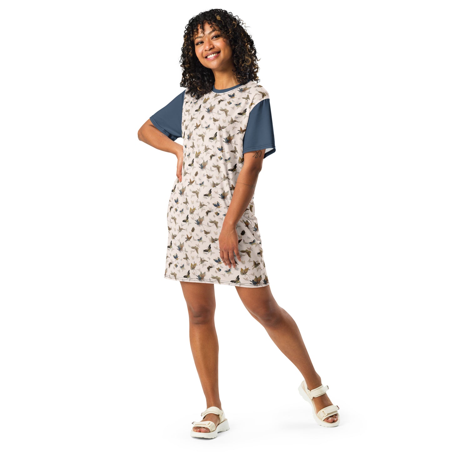 Butterfly dancing|T-shirt dress|Fish belly white