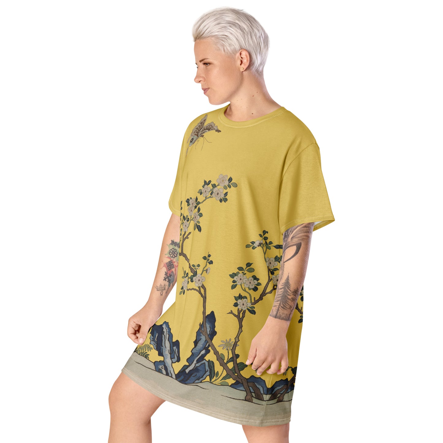 Kesi Flower Album|White Plum Blossoms and Butterfly|T-shirt dress|Gold