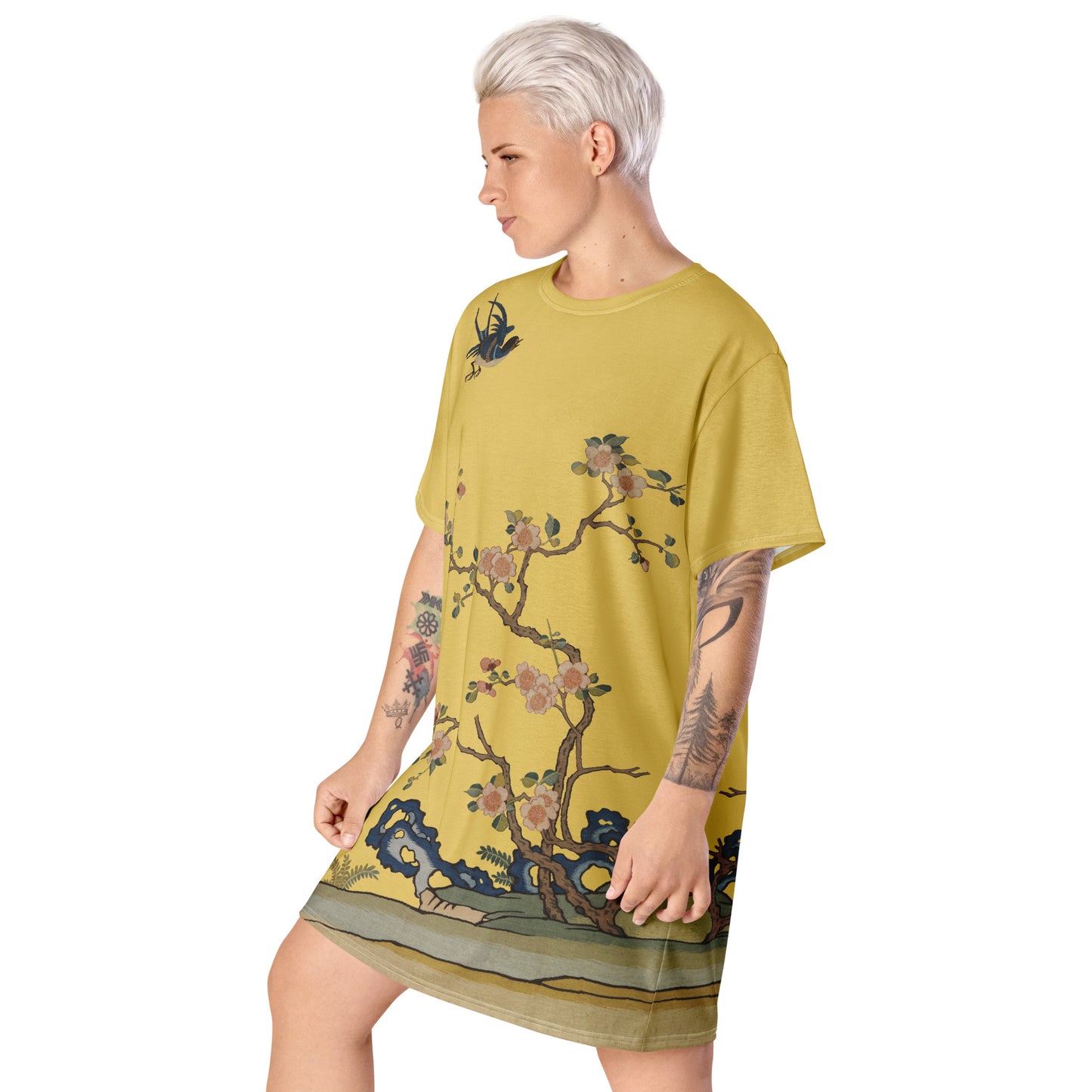 Kesi Flower Album|Swallow in Flight, Harbinger of Spring|T-shirt dress|Gold