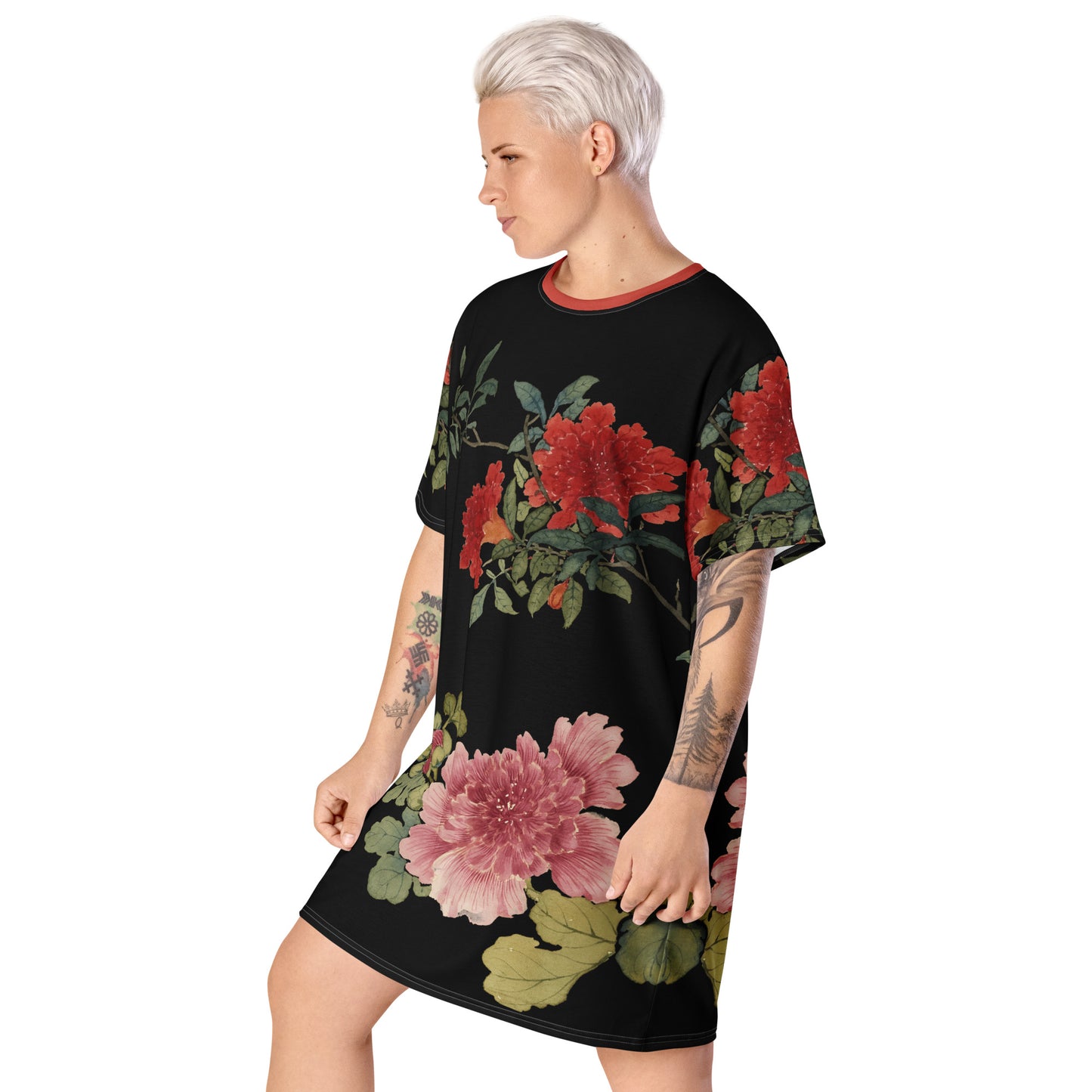 The Spirit of Flowers in Twelve Months|Hollyhock and Pomegranate in Bloom|T-shirt dress|Black