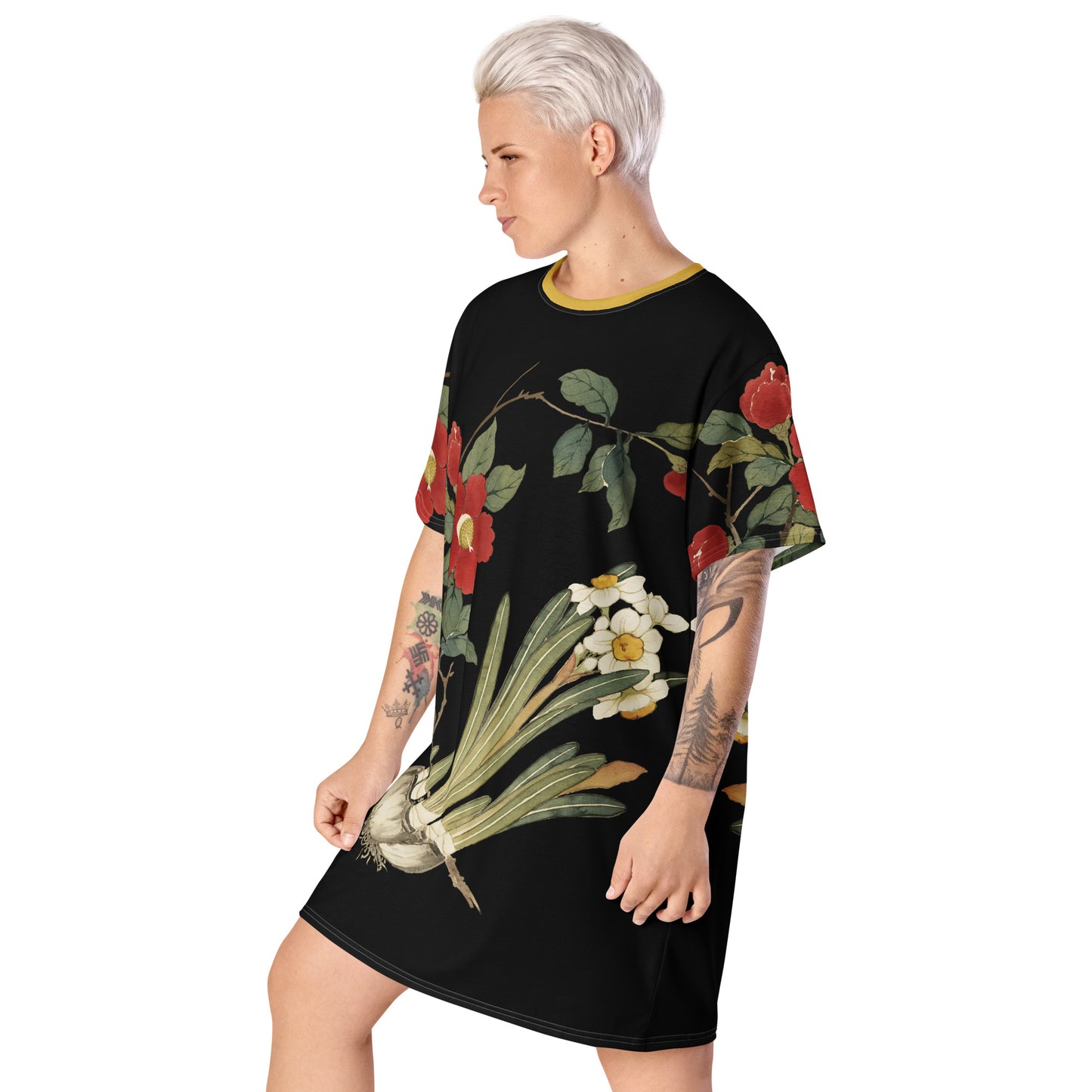 The Spirit of Flowers in Twelve Months|Narcissus and Camelia in Bloom|T-shirt dress|Black