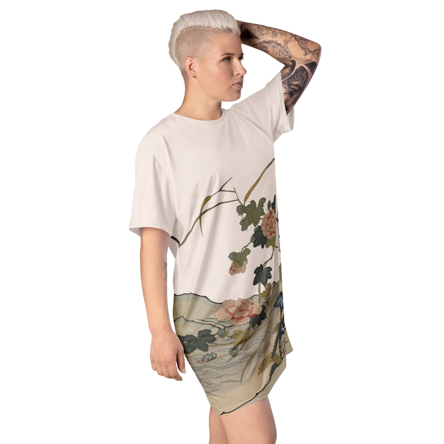 Kesi Flower Album|Hibiscus by the Water|T-shirt dress|Fish belly white