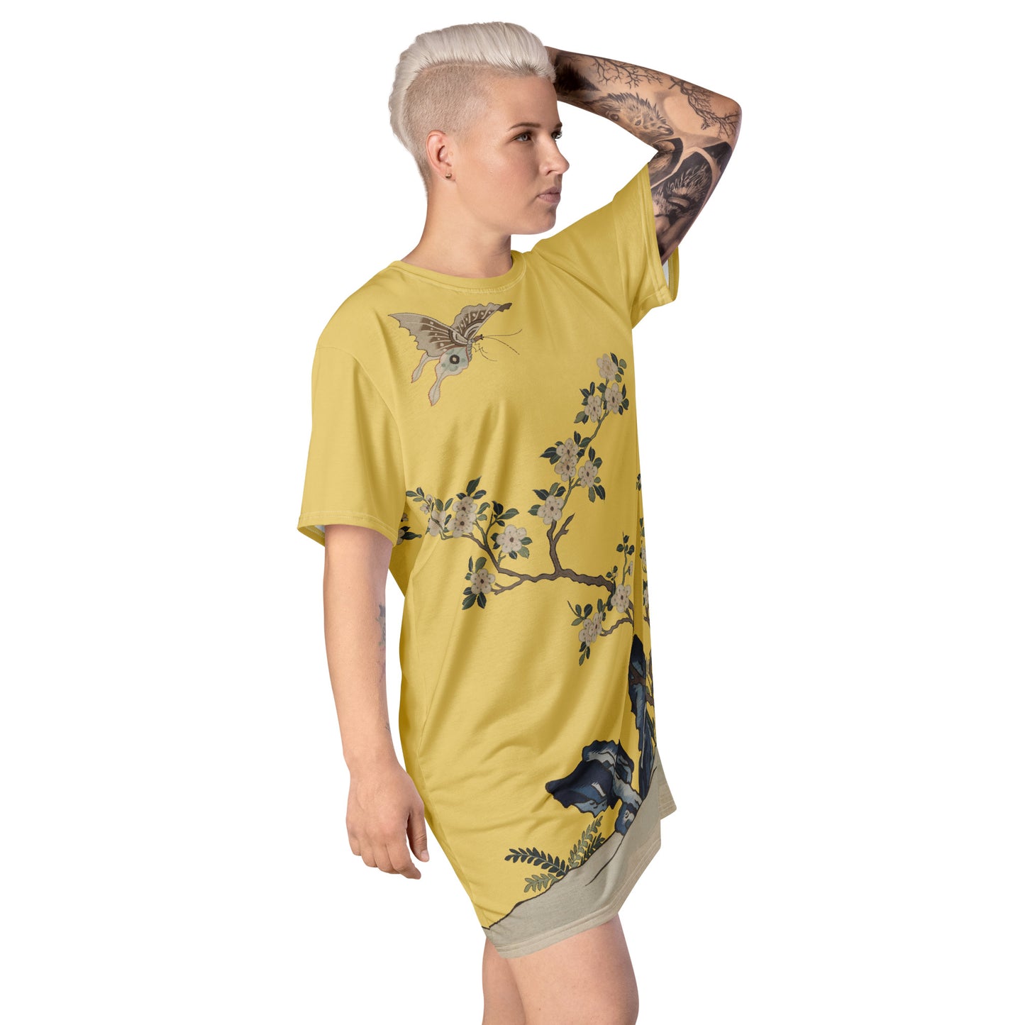 Kesi Flower Album|White Plum Blossoms and Butterfly|T-shirt dress|Gold