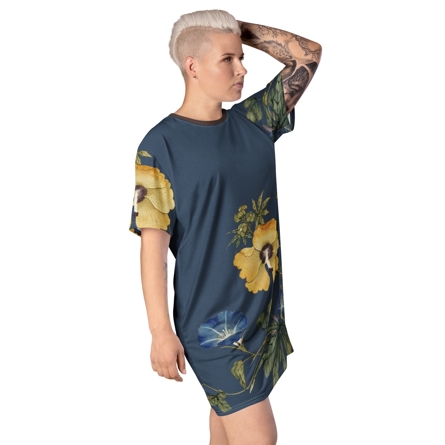 The Spirit of Flowers in Twelve Months|Okra and White-edged Morning Glory in Bloom|T-shirt dress|Dark blue