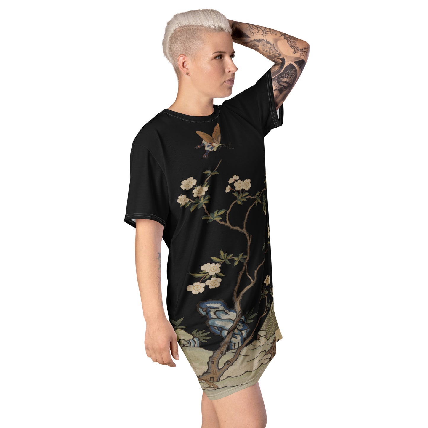 Kesi Flower Album|Plum Blossoms and Butterfly|T-shirt dress|Black