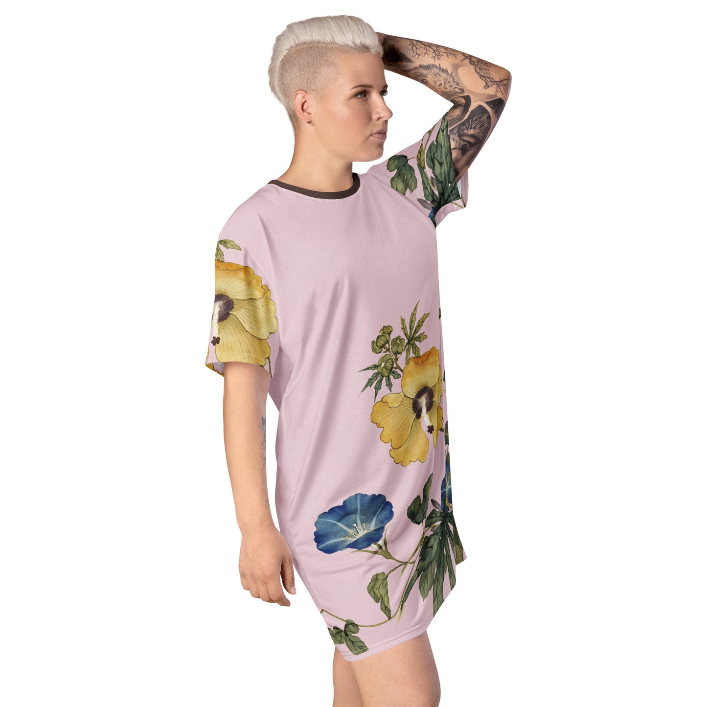 The Spirit of Flowers in Twelve Months|Okra and White-edged Morning Glory in Bloom|T-shirt dress|Pale pinkish gray