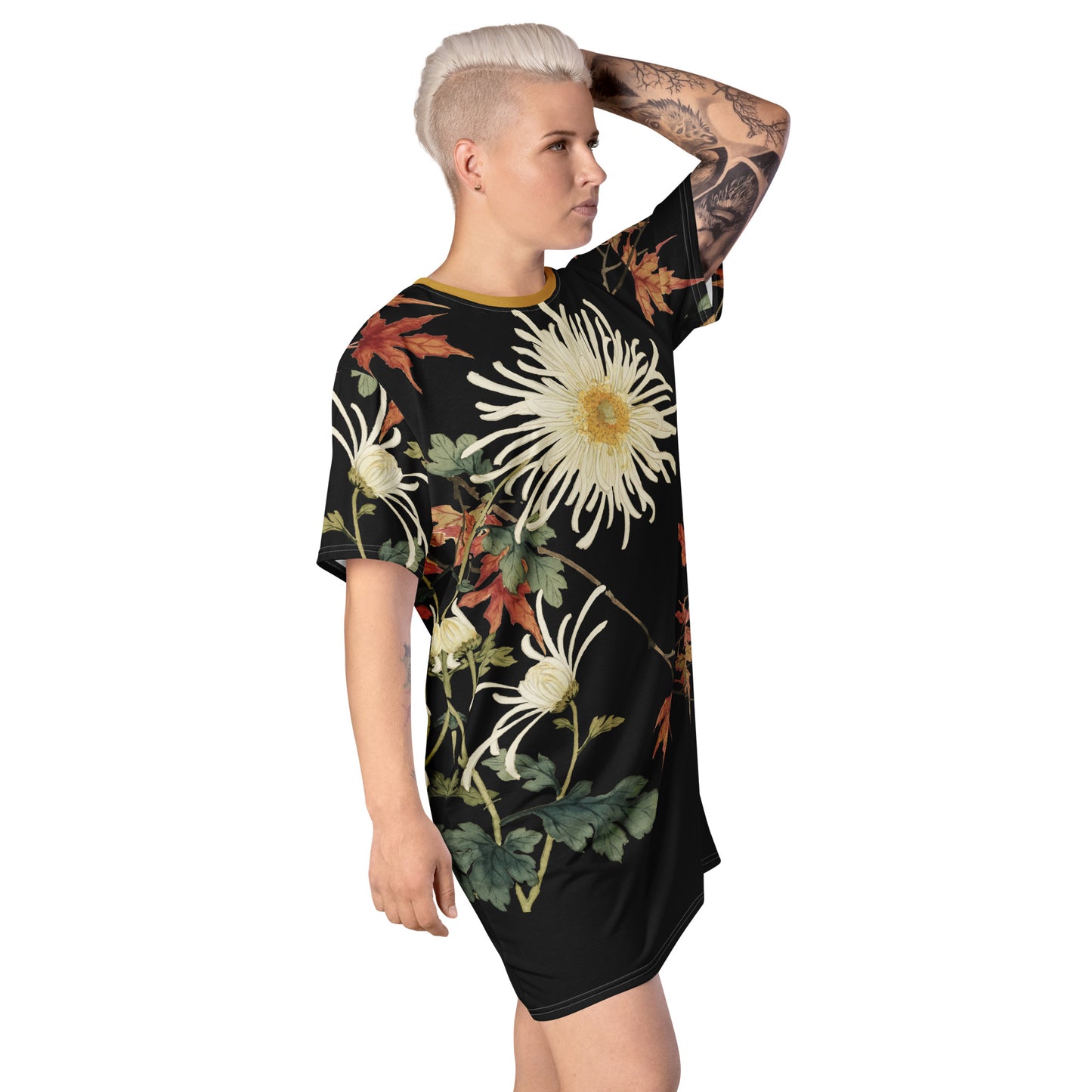 The Spirit of Flowers in Twelve Months|Blooming Chrysanthemum and Maple Leaves|T-shirt dress|Black