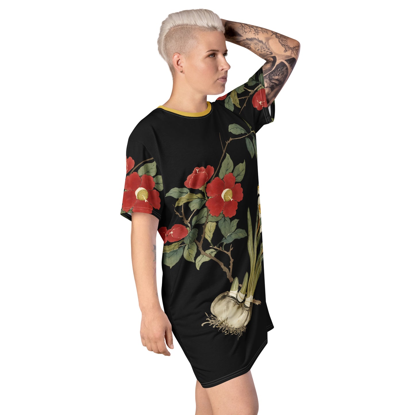 The Spirit of Flowers in Twelve Months|Narcissus and Camelia in Bloom|T-shirt dress|Black