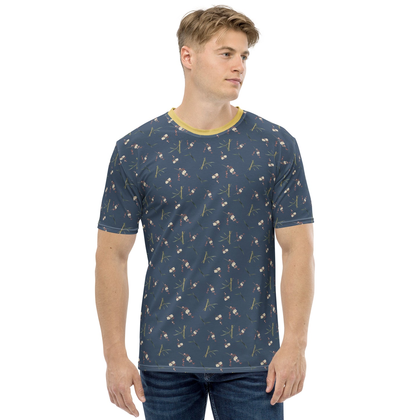 The Spirit of Flowers in Twelve Months｜Crimson Plum Blossom and Lush Green Bamboo｜Men's t-shirt｜seamless print｜Dark blue