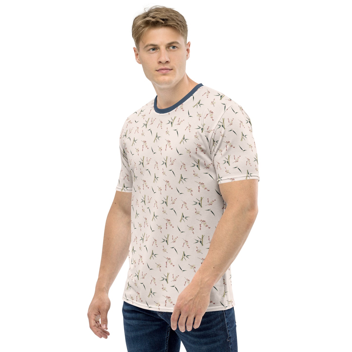 The Spirit of Flowers in Twelve Months｜Crimson Plum Blossom and Lush Green Bamboo｜Men's t-shirt｜seamless print｜Fish belly white