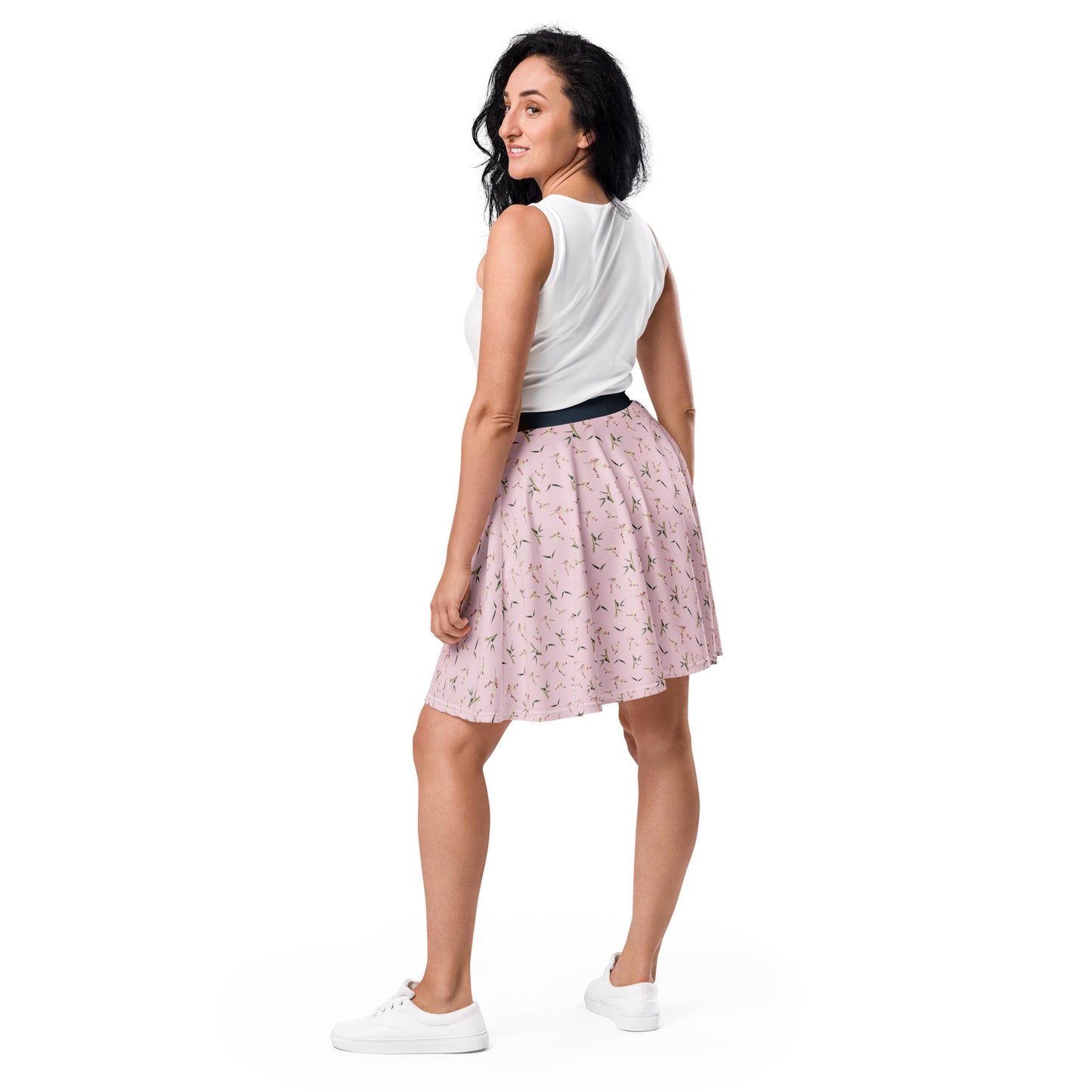 The Spirit of Flowers in Twelve Months｜Crimson Plum Blossom and Lush Green Bamboo｜Skater Skirt｜seamless print｜Pale pinkish gray