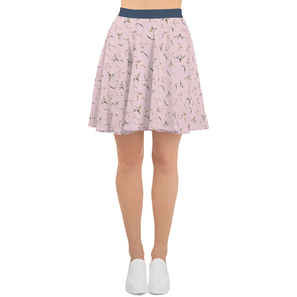 The Spirit of Flowers in Twelve Months｜Crimson Plum Blossom and Lush Green Bamboo｜Skater Skirt｜seamless print｜Pale pinkish gray