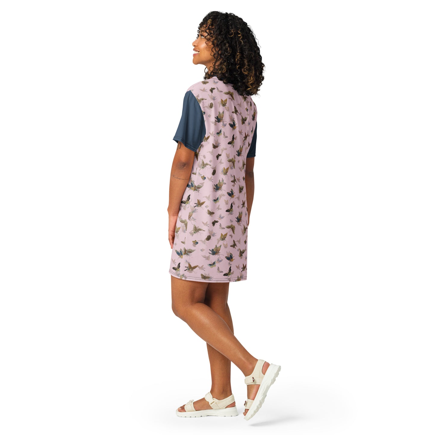 Butterfly dancing｜T-shirt dress｜Pale pinkish gray