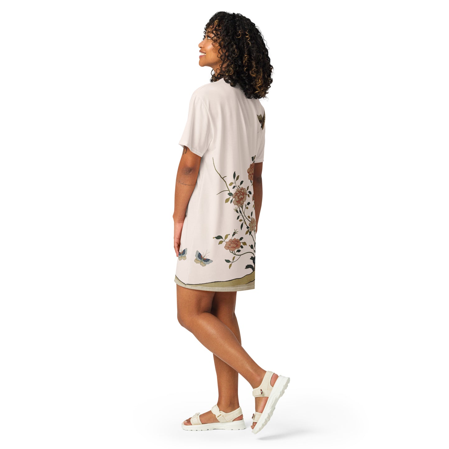 Kesi Flower Album｜Red Roses｜T-shirt dress｜Fish belly white