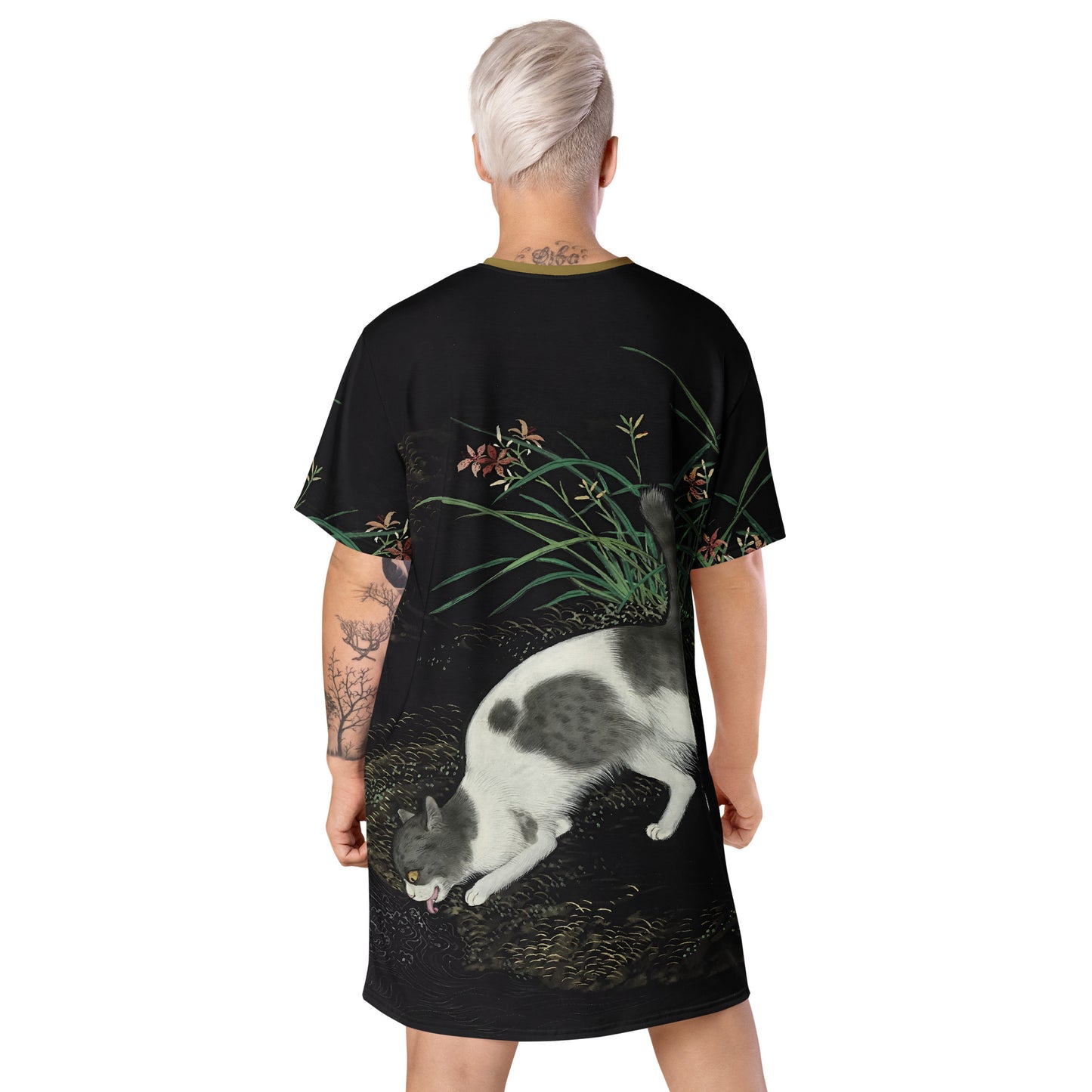 Cats And Butterflies Of Longevity｜A Cat by the Blooming Orange Daylily｜T-shirt dress