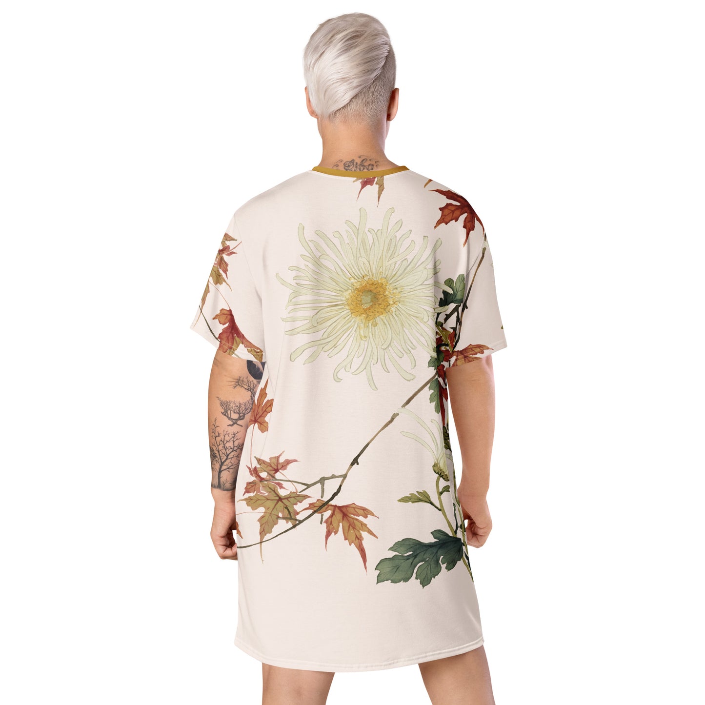 The Spirit of Flowers in Twelve Months｜Blooming Chrysanthemum and Maple Leaves｜T-shirt dress｜Fish belly white