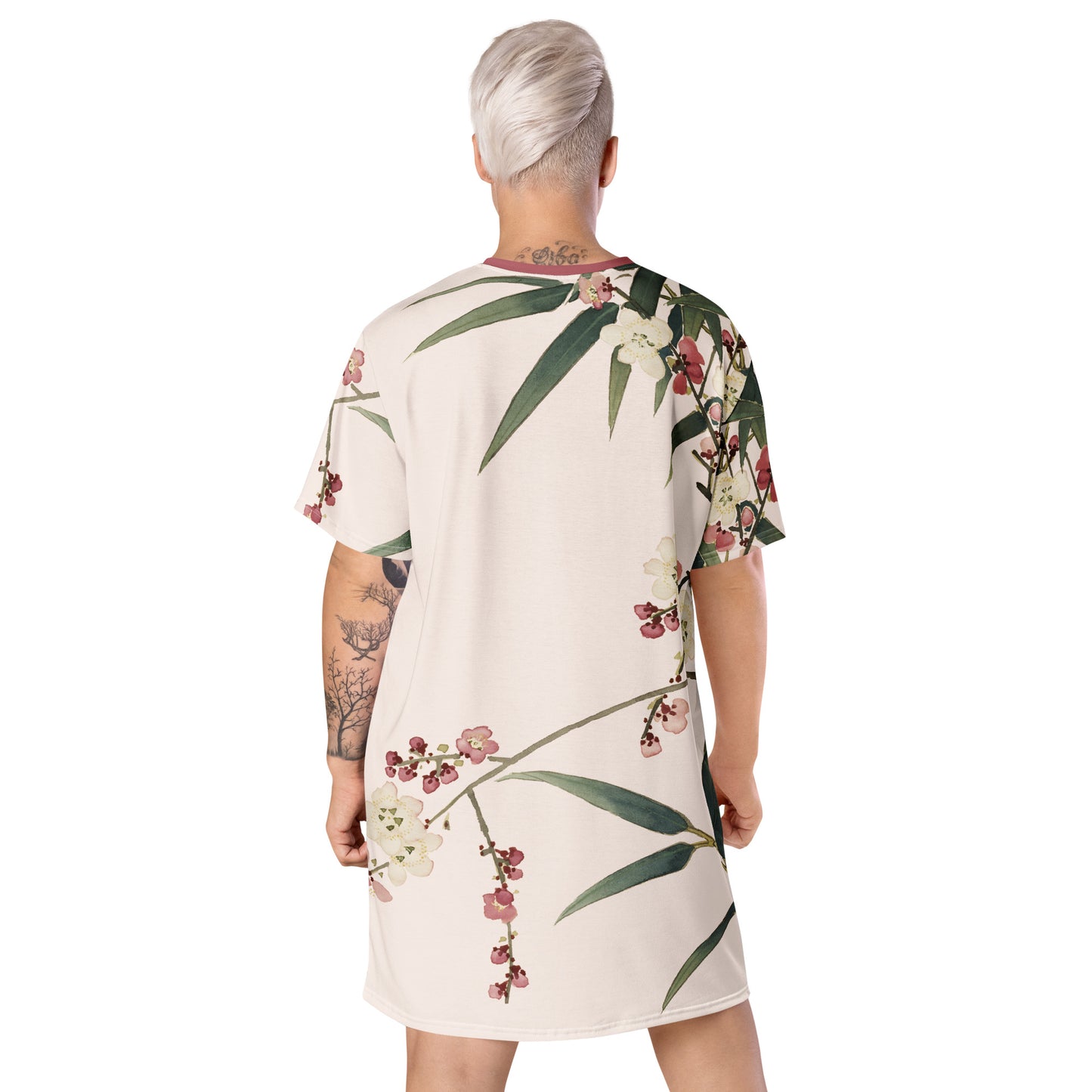 The Spirit of Flowers in Twelve Months｜Crimson Plum Blossom and Lush Green Bamboo｜T-shirt dress｜Fish belly white