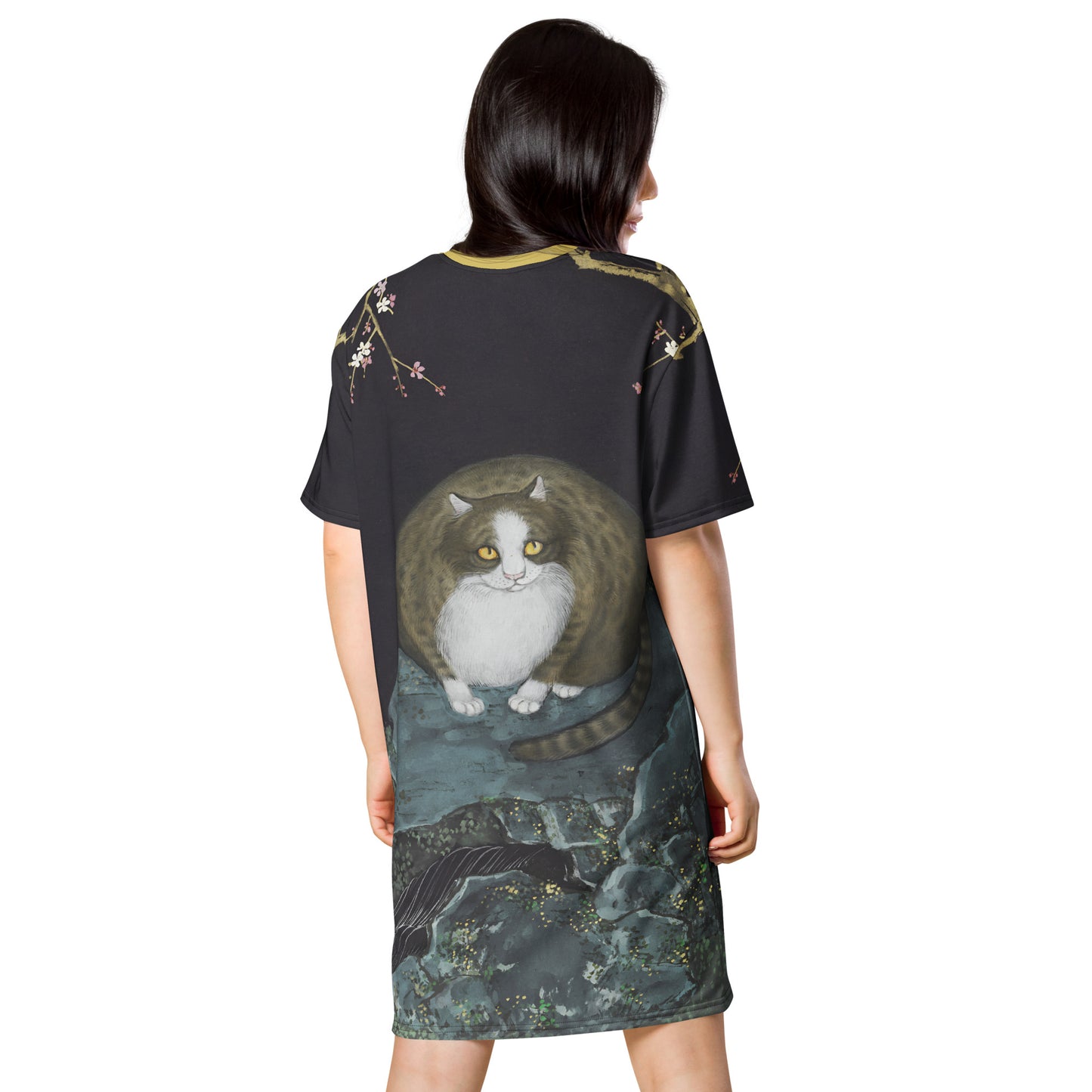 Cats And Butterflies Of Longevity｜A Cat amidst the Crimson Plum Blossom｜T-shirt dress