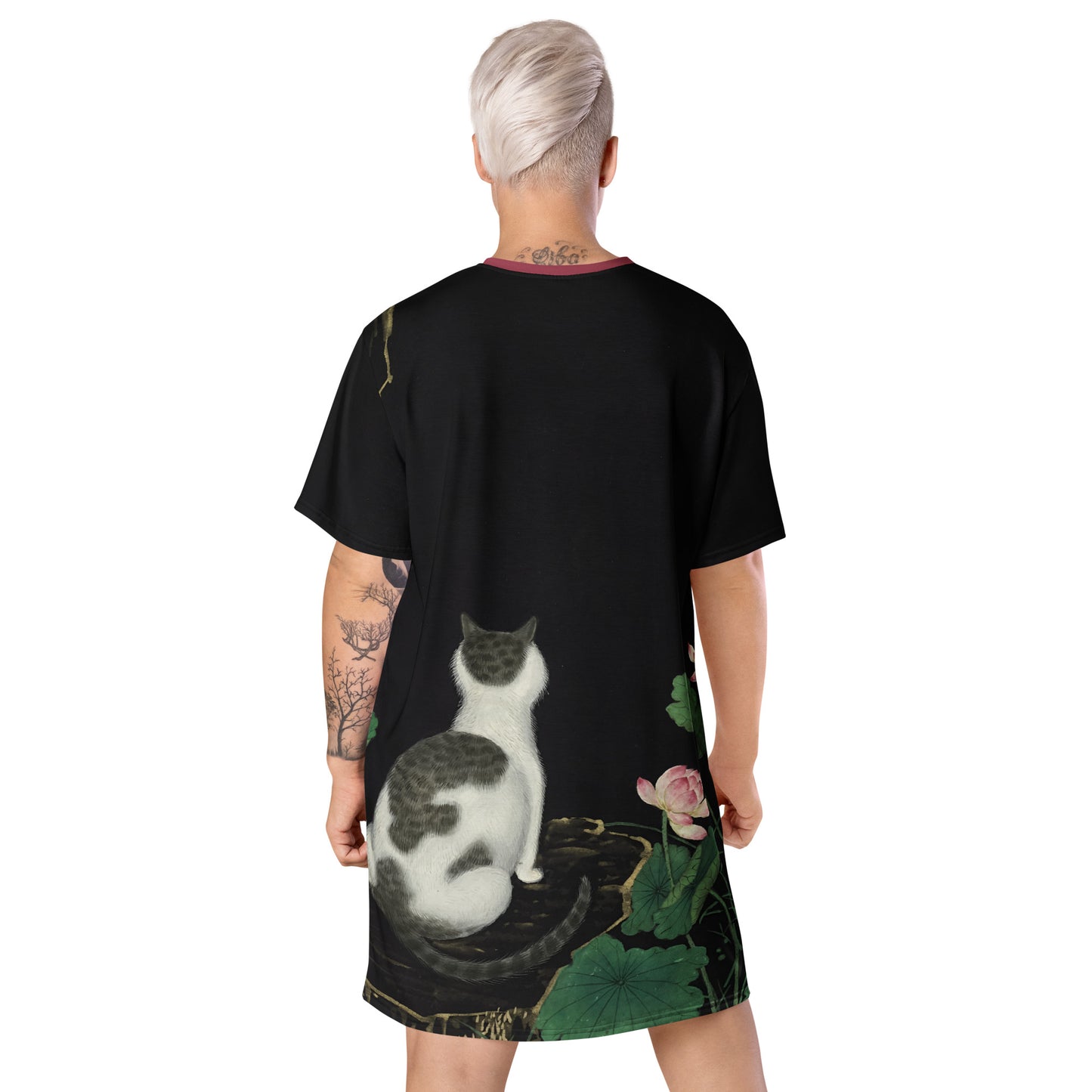 Cats And Butterflies Of Longevity｜A Cat amidst the Lotus in Bloom｜T-shirt dress