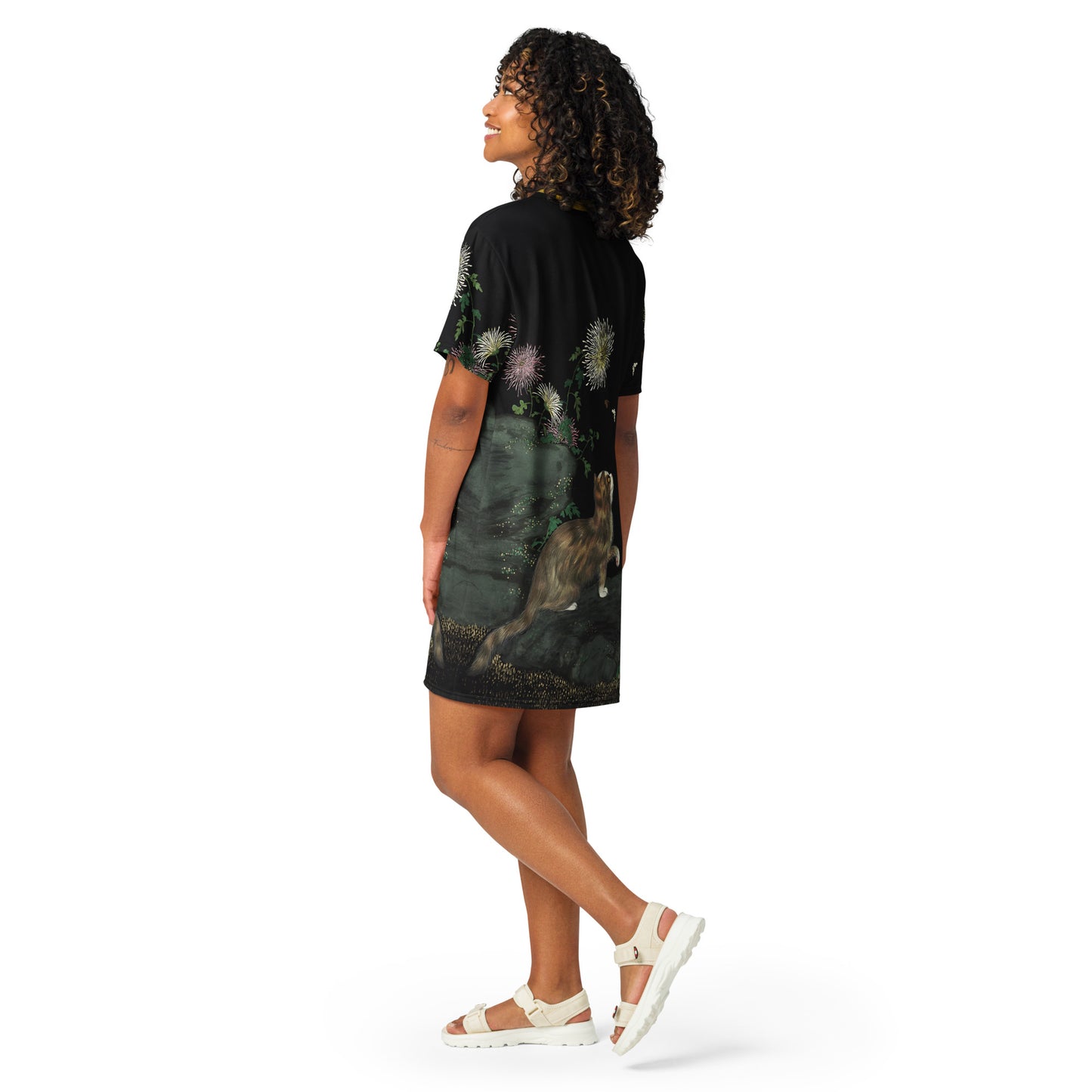 Cats And Butterflies Of Longevity｜A Cat amidst the Chrysanthemum in Bloom｜T-shirt dress