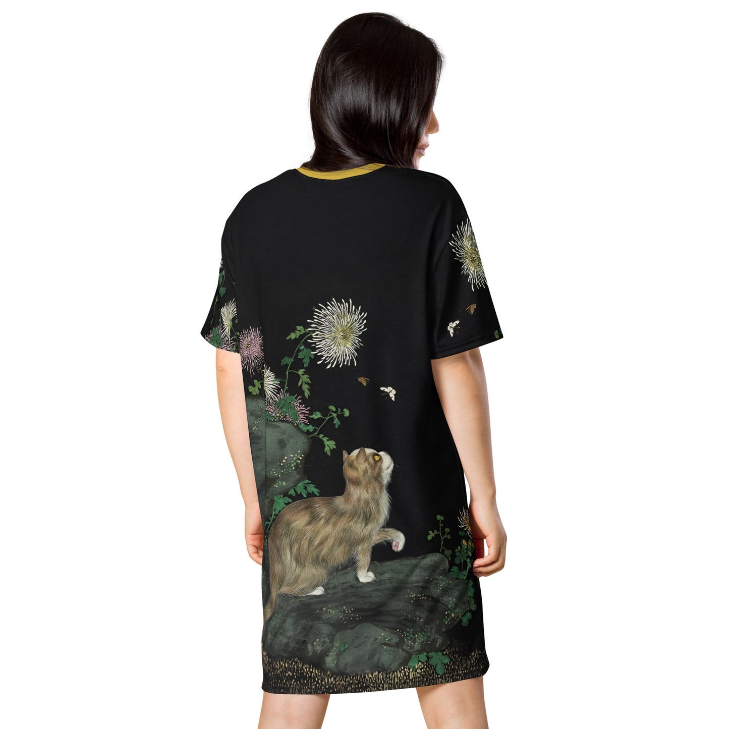 Cats And Butterflies Of Longevity｜A Cat amidst the Chrysanthemum in Bloom｜T-shirt dress