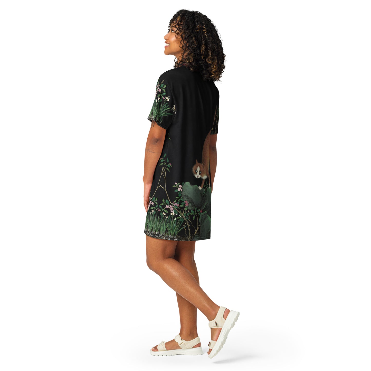 Cats And Butterflies Of Longevity｜A Cat by the Narcissus in Bloom｜T-shirt dress