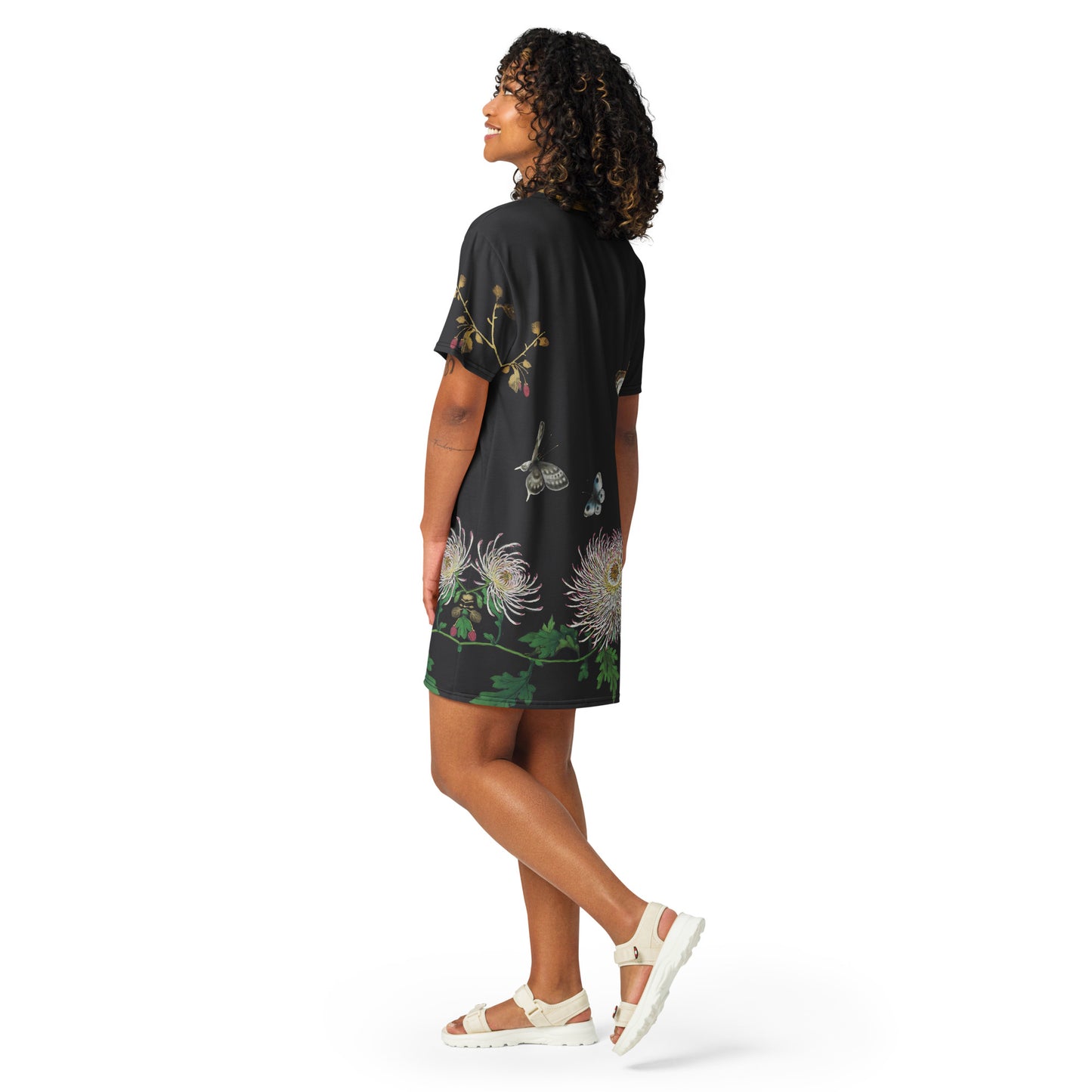 Cats And Butterflies Of Longevity｜Butterflies by the Chrysanthemum in Bloom｜T-shirt dress