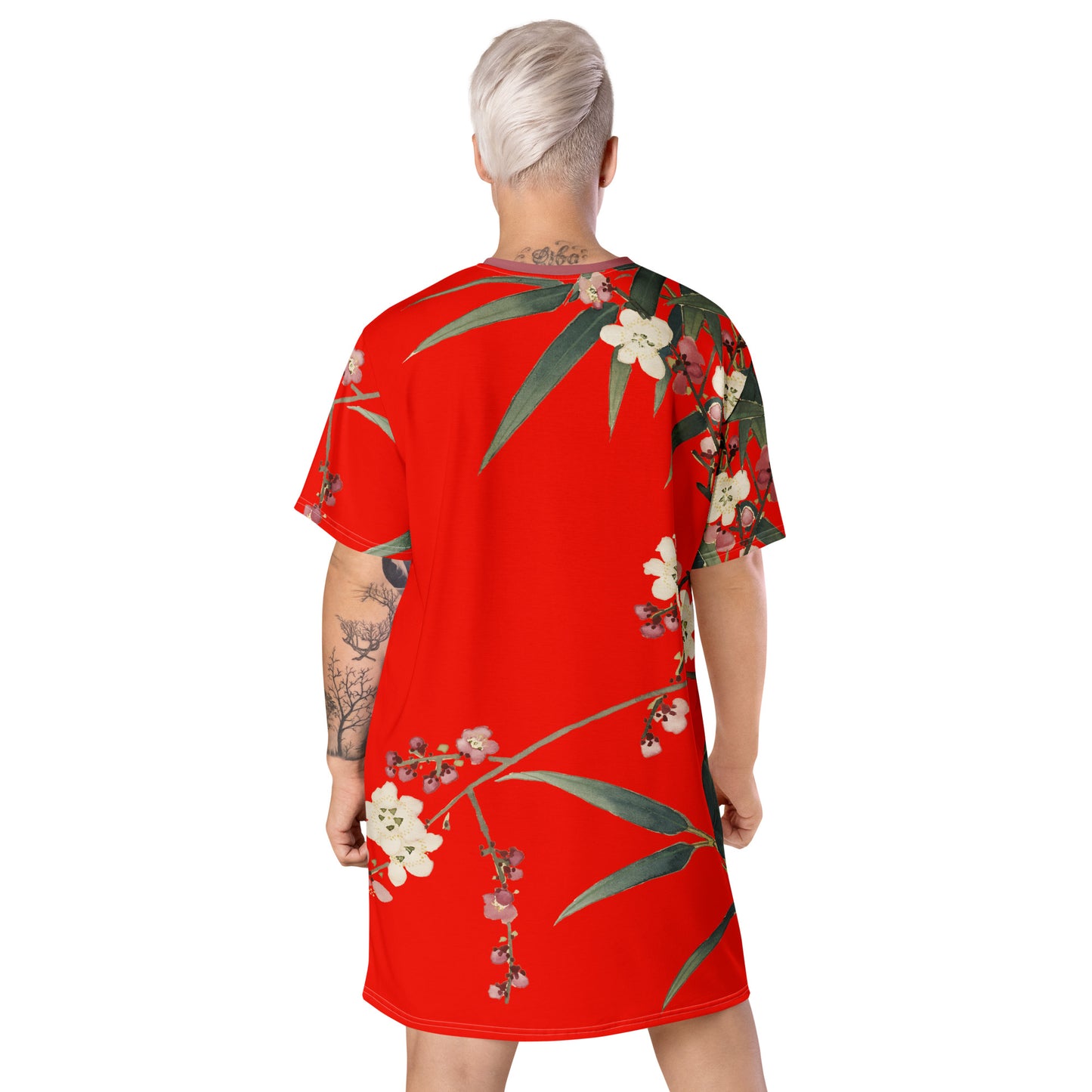 The Spirit of Flowers in Twelve Months｜Crimson Plum Blossom and Lush Green Bamboo｜T-shirt dress｜Garnet red