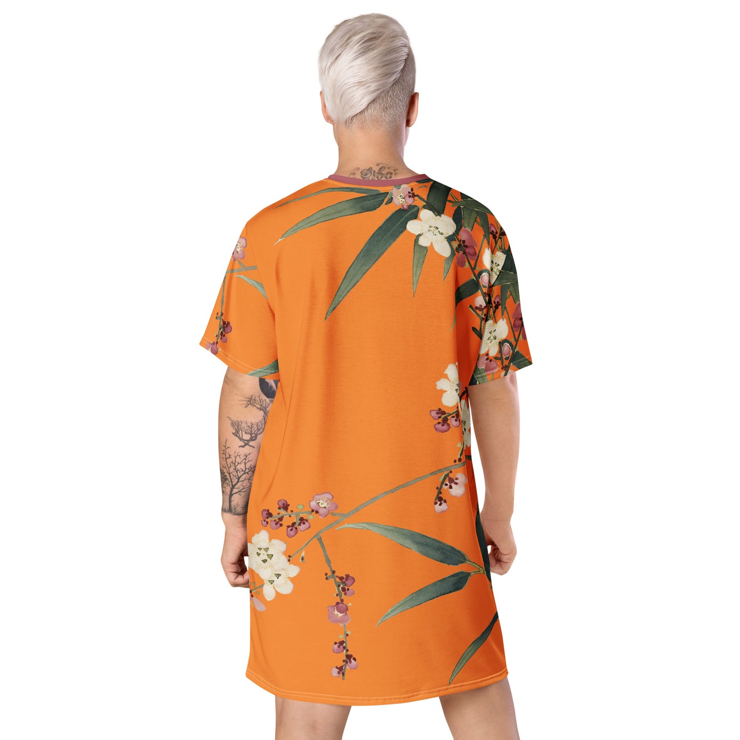 The Spirit of Flowers in Twelve Months｜Crimson Plum Blossom and Lush Green Bamboo｜T-shirt dress｜Orange