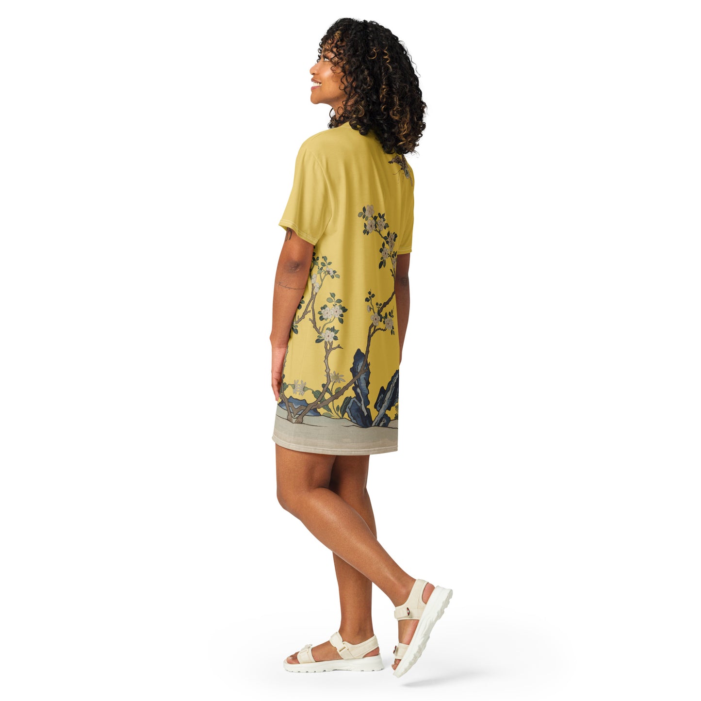 Kesi Flower Album｜White Plum Blossoms and Butterfly｜T-shirt dress｜Gold