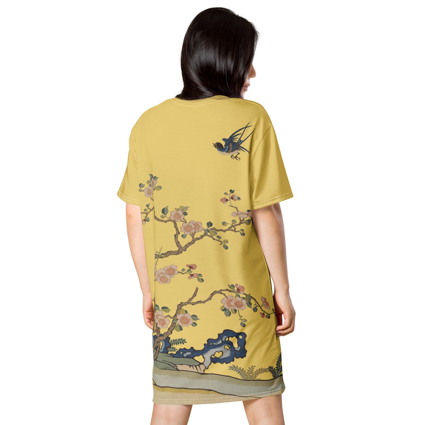 タペストリーの花｜Swallow in Flight, Harbinger of Spring｜Tシャツドレス｜ゴールド