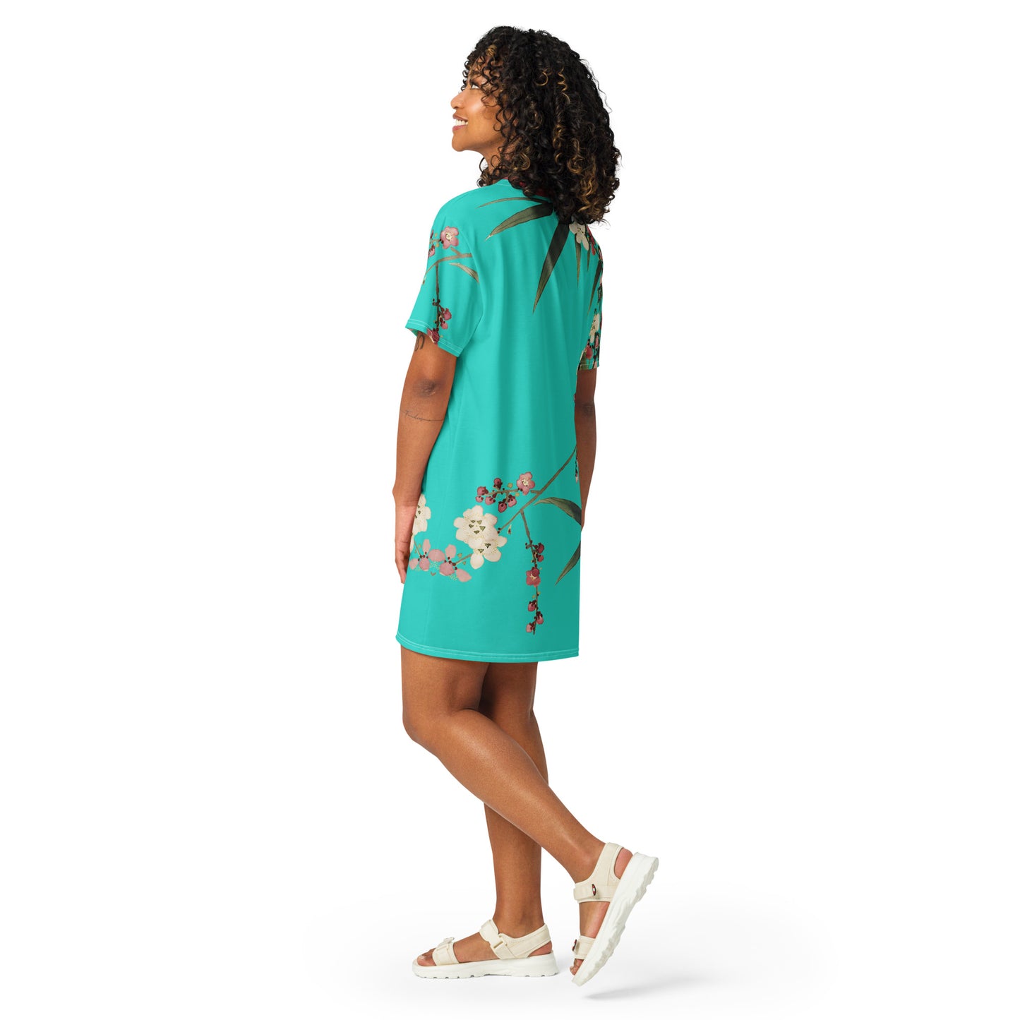 The Spirit of Flowers in Twelve Months｜Crimson Plum Blossom and Lush Green Bamboo｜T-shirt dress｜Turquoise